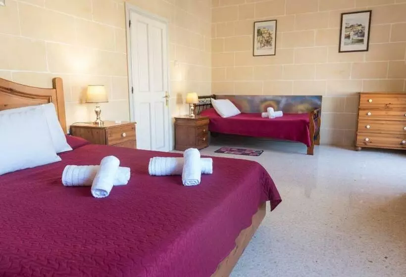 پانسیون Acomodation House Kavarna