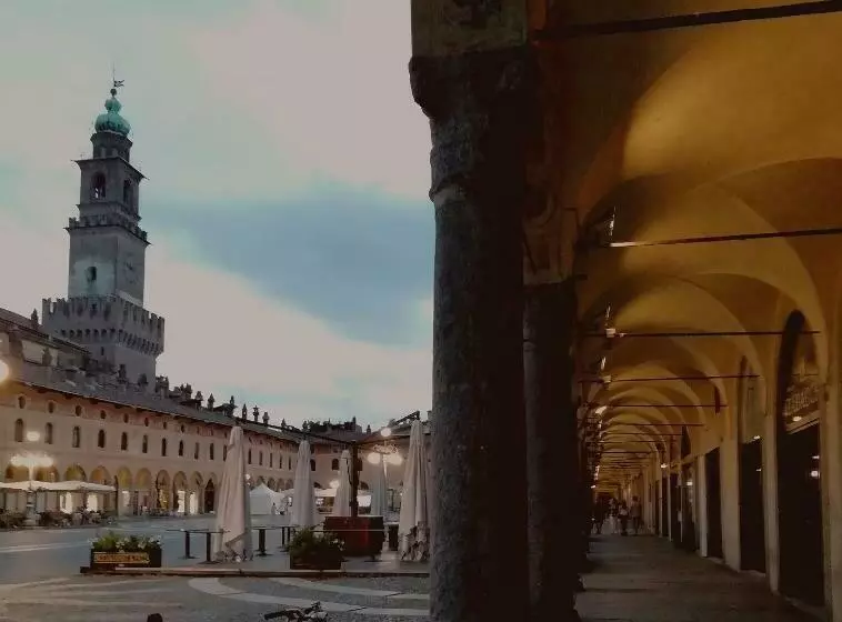 Majatalo La Via Per Milano