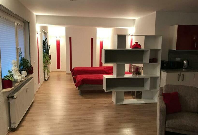 膳宿费 Ruhige Souterrainwohnung