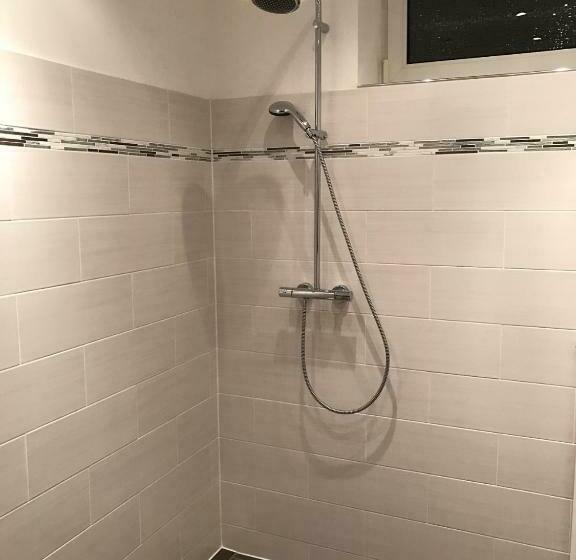 膳宿费 Ruhige Souterrainwohnung