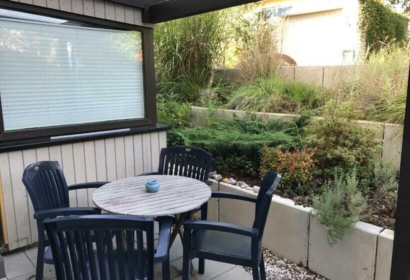 膳宿费 Ruhige Souterrainwohnung