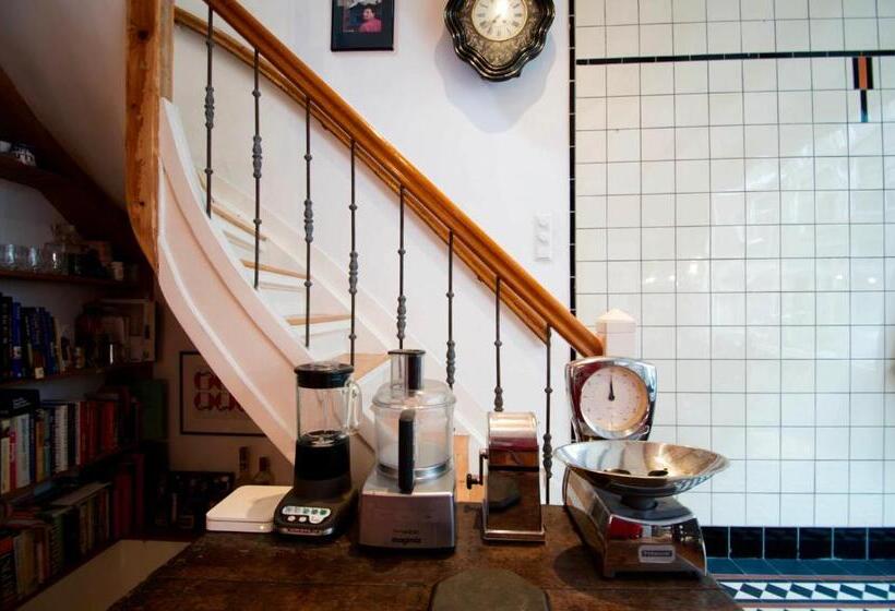 The Lastage Inn   Bed & Breakfast