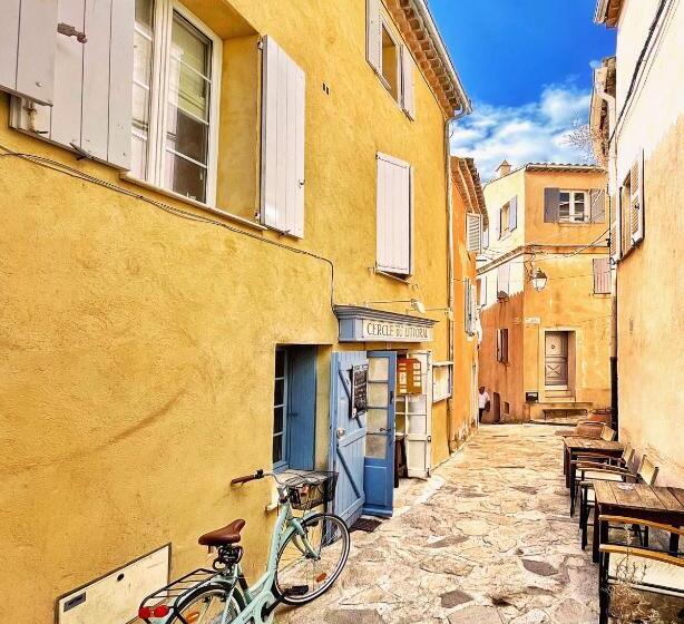 Bed and Breakfast L Aile Du Chateau