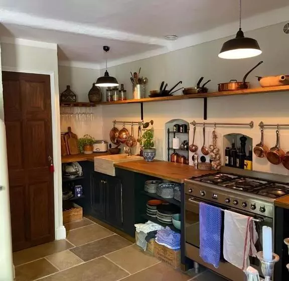 Aamiaismajoitus (B&B) L Aile Du Chateau