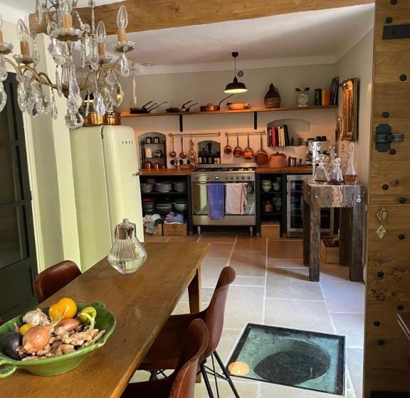 Bed and Breakfast L Aile Du Chateau