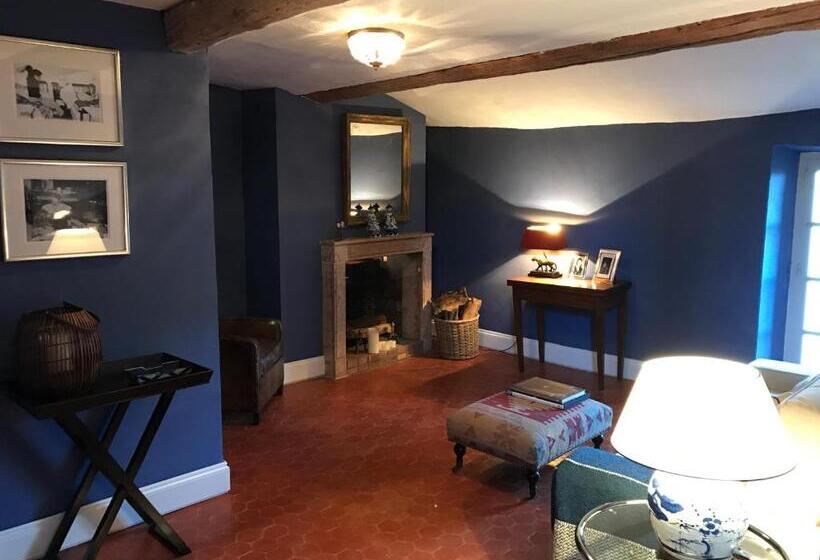 Bed and Breakfast L Aile Du Chateau