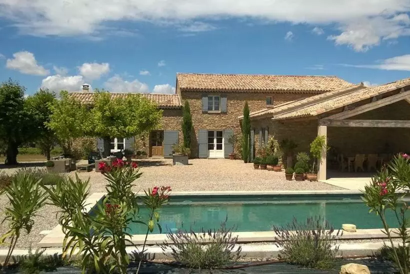 تختخواب و صبحانه Mas Du Vieux Tilleul