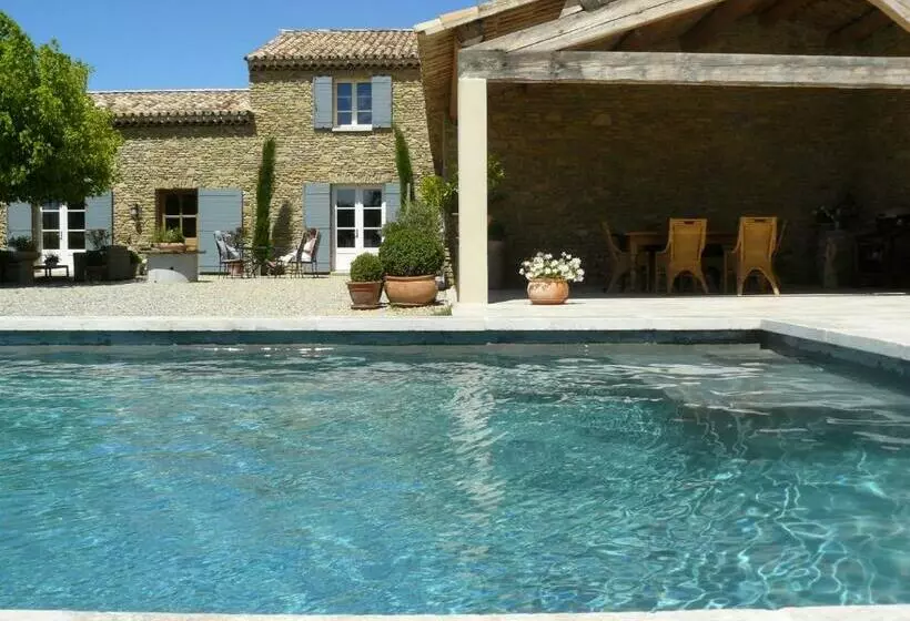 تختخواب و صبحانه Mas Du Vieux Tilleul