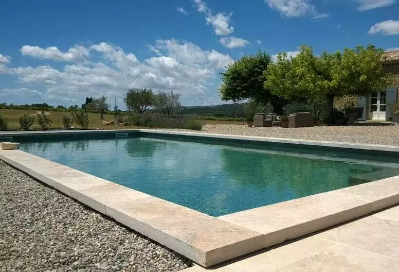 تختخواب و صبحانه Mas Du Vieux Tilleul