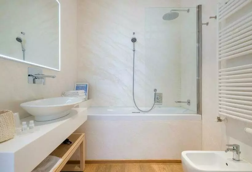 تختخواب و صبحانه Tempobiancosuites