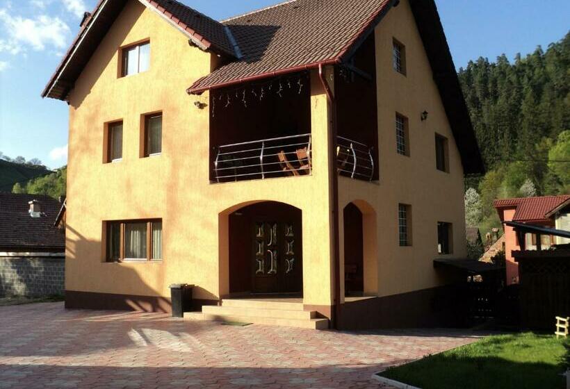 بنسيون Casa De Vis