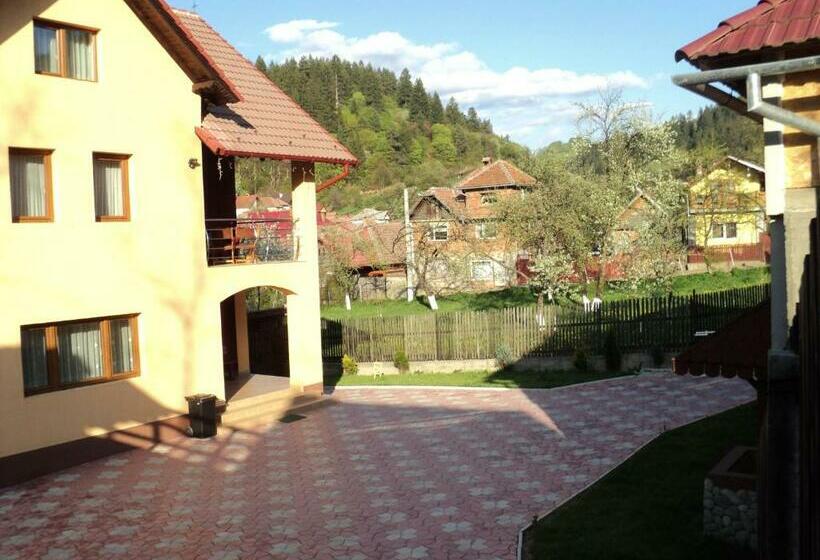 بنسيون Casa De Vis