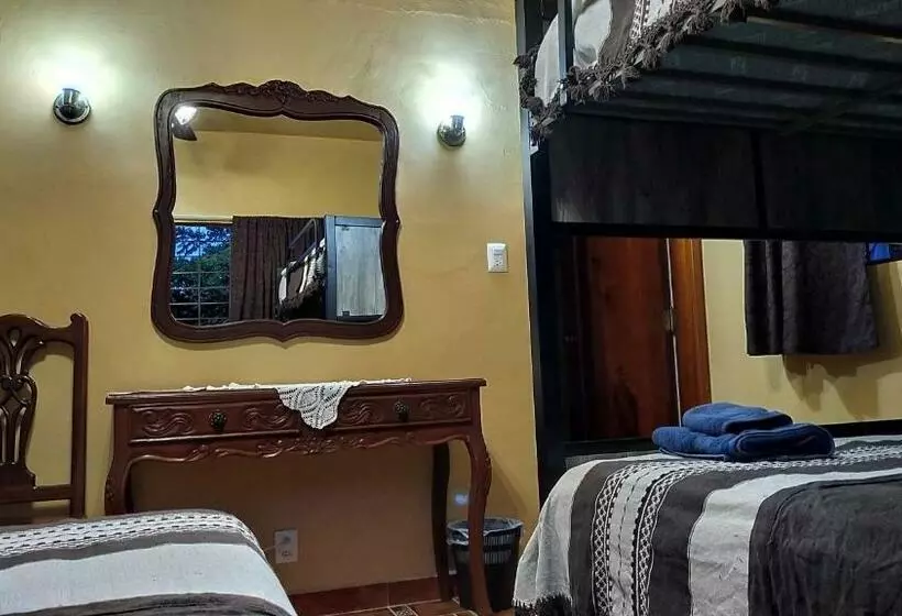 Majatalo Posada Los Chaneques Catemaco