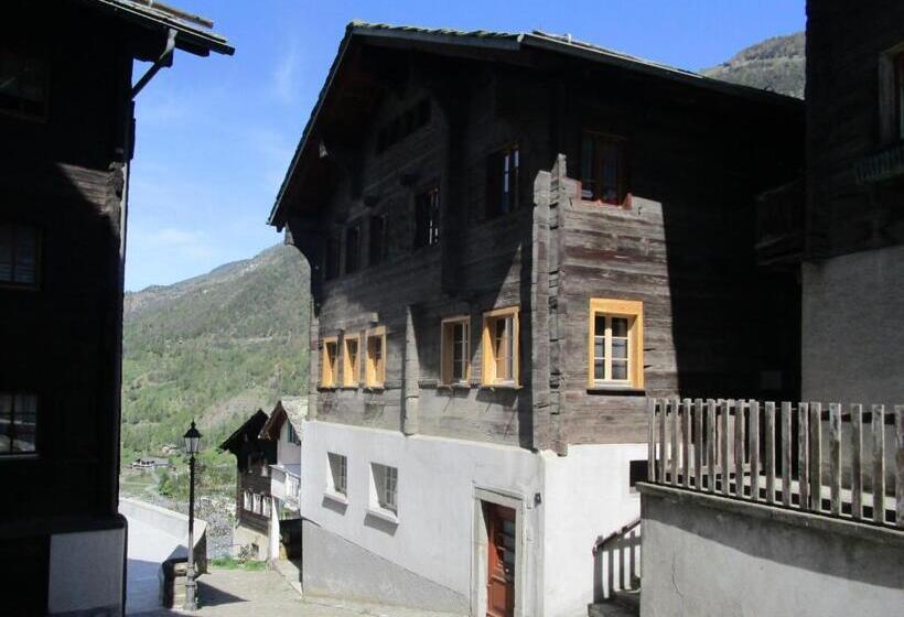 Postman8   Bed And Breakfast