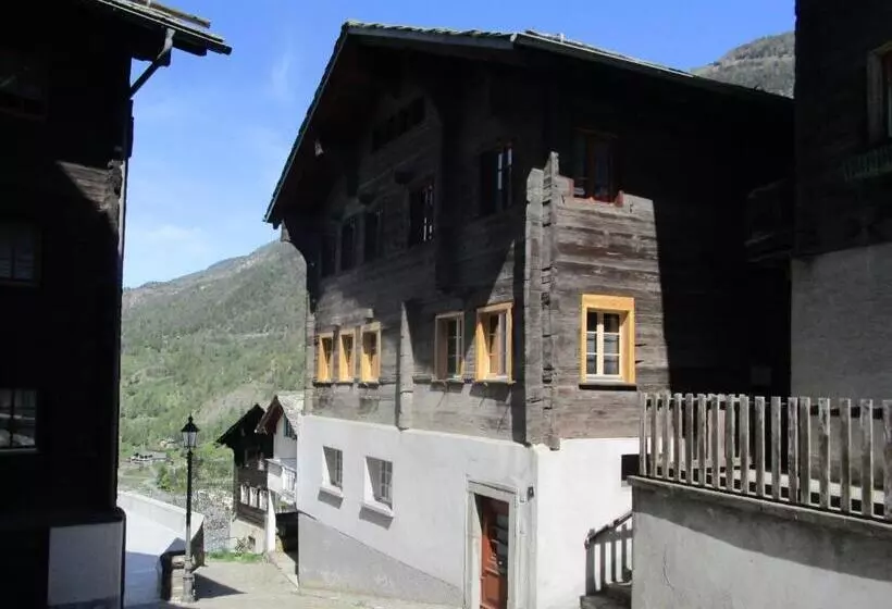 Postman8   Bed And Breakfast