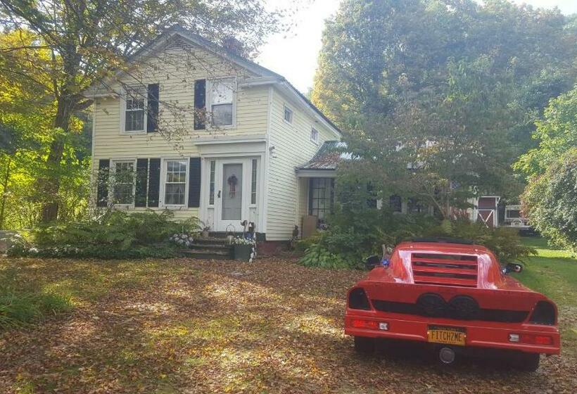 مبيت وإفطار A Meadow House