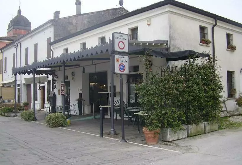 Majatalo Al Cacciatore