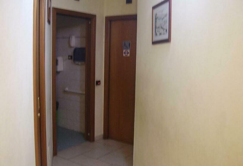 פנסיון Al Cacciatore