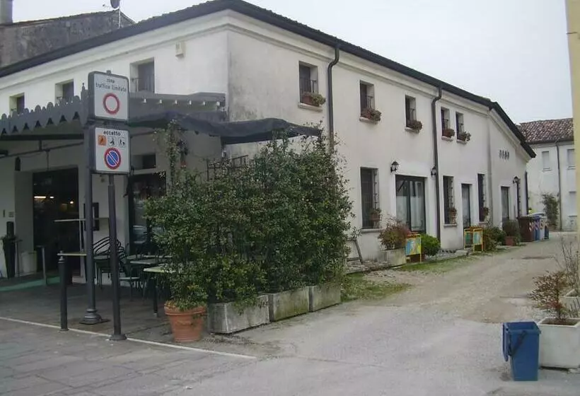 Majatalo Al Cacciatore