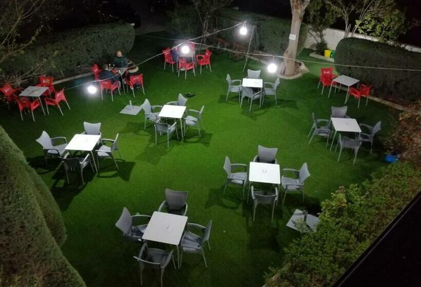 פנסיון Hostal Gran Capitán