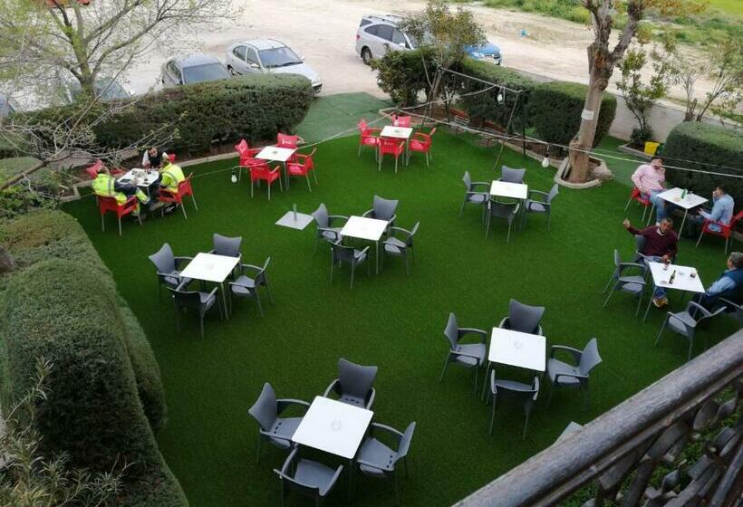 פנסיון Hostal Gran Capitán