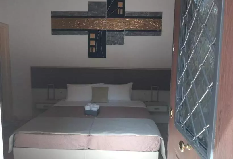 Majatalo Rainbow Sweet Rooms