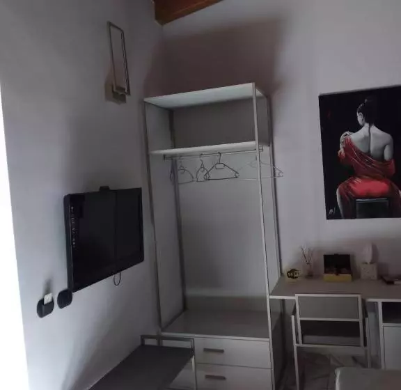 Majatalo Rainbow Sweet Rooms