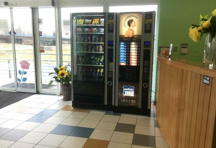 פנסיון Relax & Tenis Club