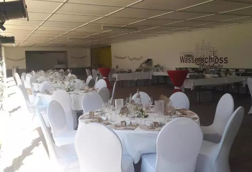 Majatalo Wasserschloss Podelwitz