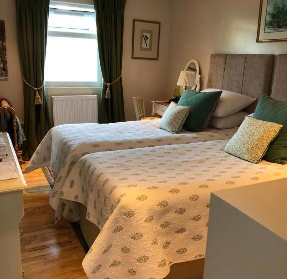 مبيت وإفطار Helena Host Family