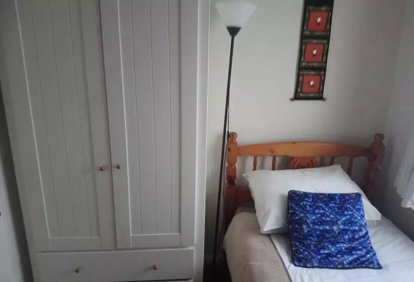 ベッドアンドブレックファースト Homely Haven, Dunfermline