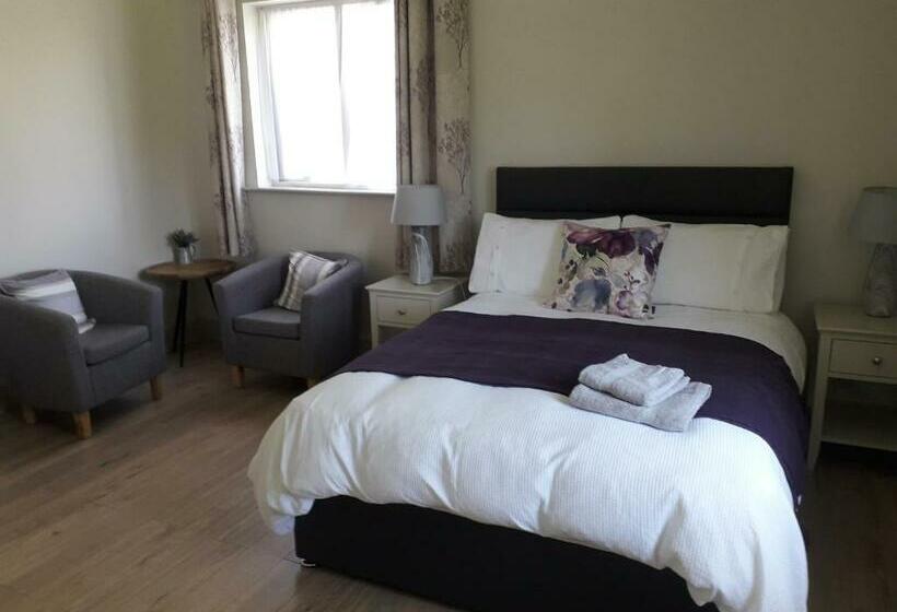 ベッドアンドブレックファースト Lakeside Loughrea