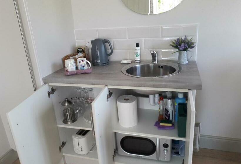 ベッドアンドブレックファースト Lakeside Loughrea