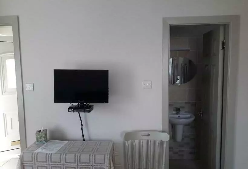 ベッドアンドブレックファースト Lakeside Loughrea