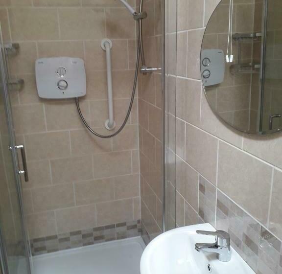 ベッドアンドブレックファースト Lakeside Loughrea