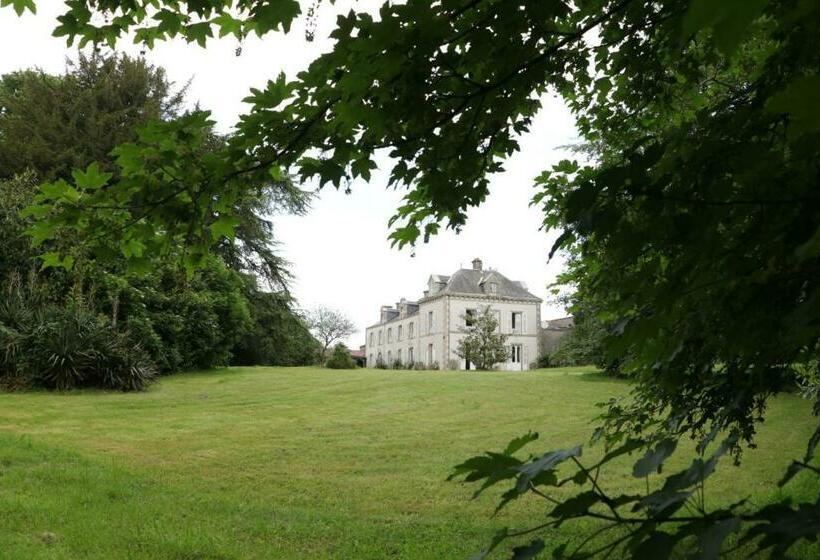 ベッドアンドブレックファースト Les Hôtes Du Prieuré