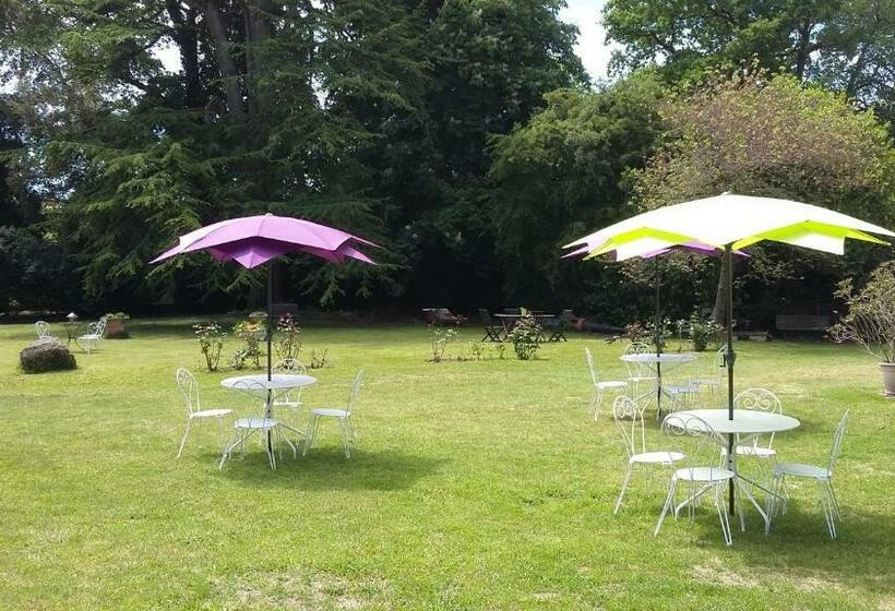 ベッドアンドブレックファースト Les Hôtes Du Prieuré