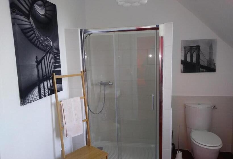 ベッドアンドブレックファースト Les Hôtes Du Prieuré