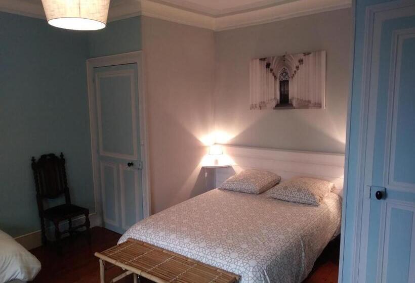 ベッドアンドブレックファースト Les Hôtes Du Prieuré