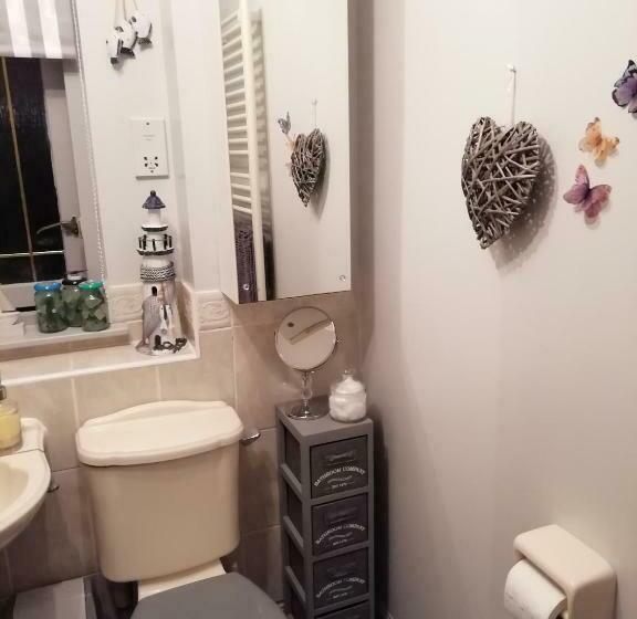 مبيت وإفطار Homely Haven, Dunfermline