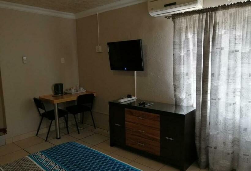 פנסיון Tropical Paradise Guest House