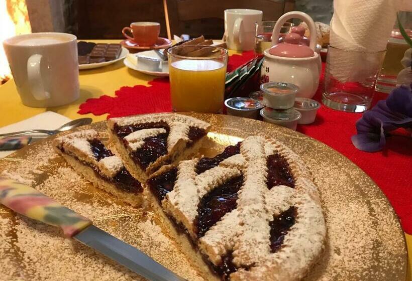 ベッドアンドブレックファースト Borgo La Forgia