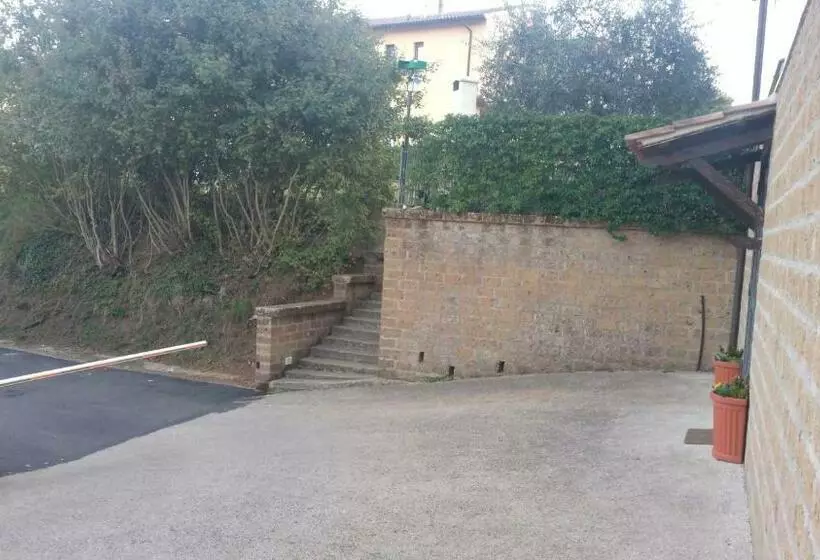 Aamiaismajoitus (B&B) Civita Nova