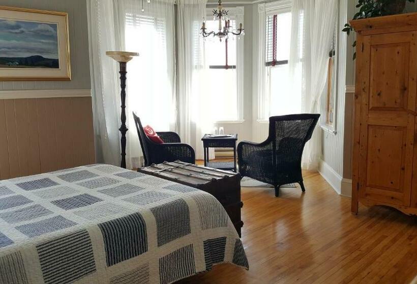 ベッドアンドブレックファースト Le Manoir Du Vieux Presbytère