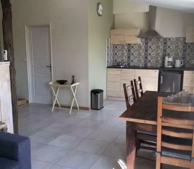 Aamiaismajoitus (B&B) Mas De Costebelle