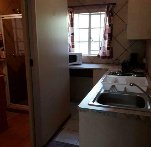 צימר Vivian S Cottage