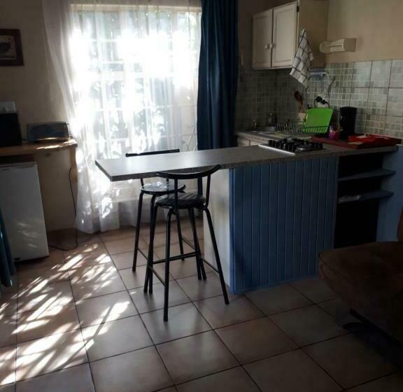 צימר Vivian S Cottage