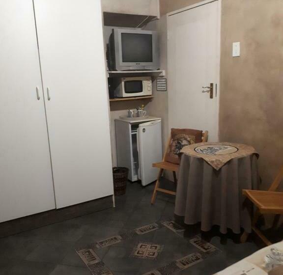 צימר Vivian S Cottage