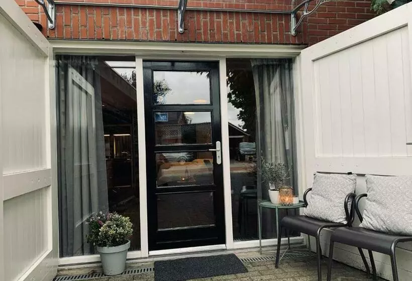 Bed & Breakfast Aan De Banis