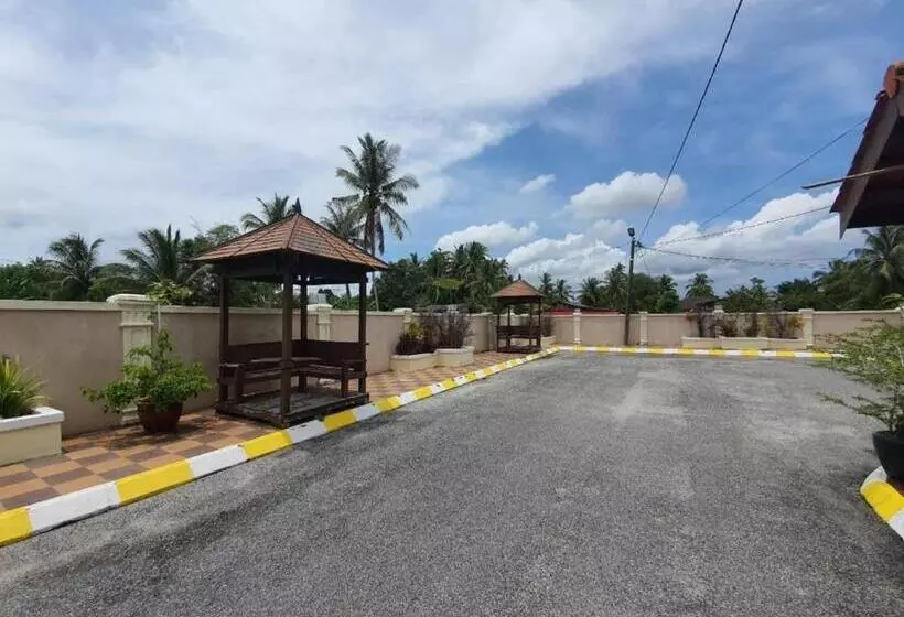 Hotelli Alia Express Villa Temila